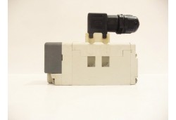 Pneumatic Solenoid Valve, VQ7-6-FPG-D-9NR, SMC, Japan